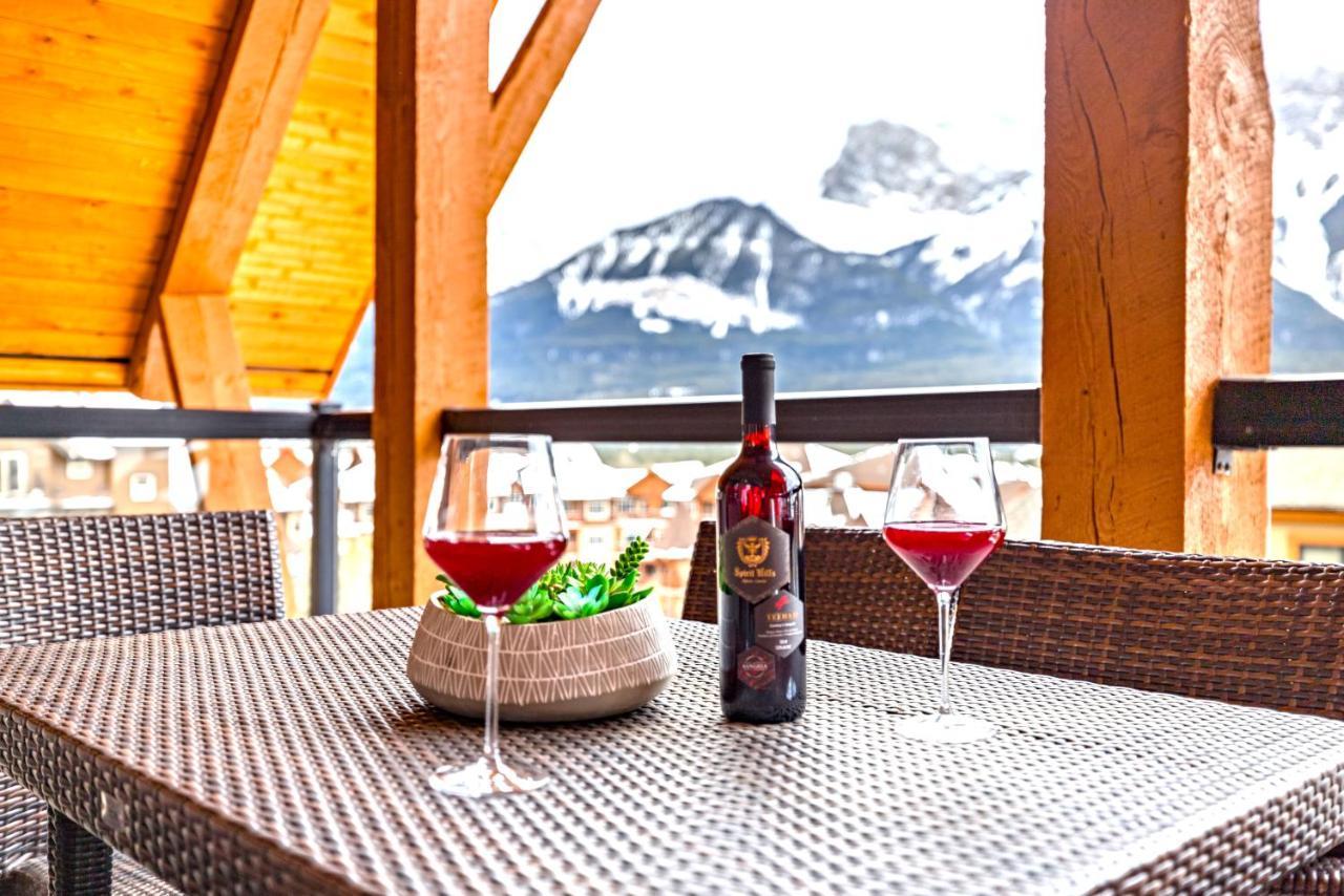 Penthouse At Solar A Resort And Spa キャンモア エクステリア 写真